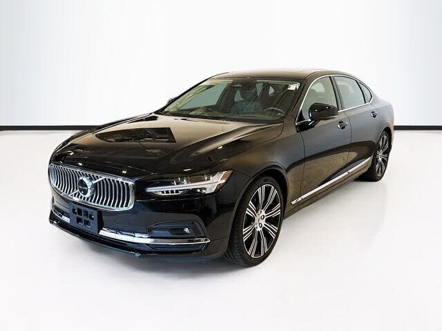 2022 VOLVO S90
