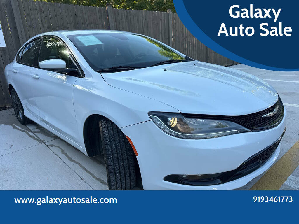 2015 CHRYSLER 200