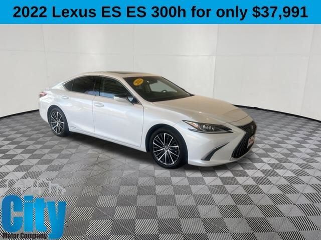 2022 LEXUS ES