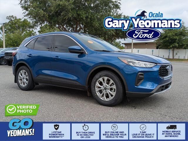 2023 FORD Escape