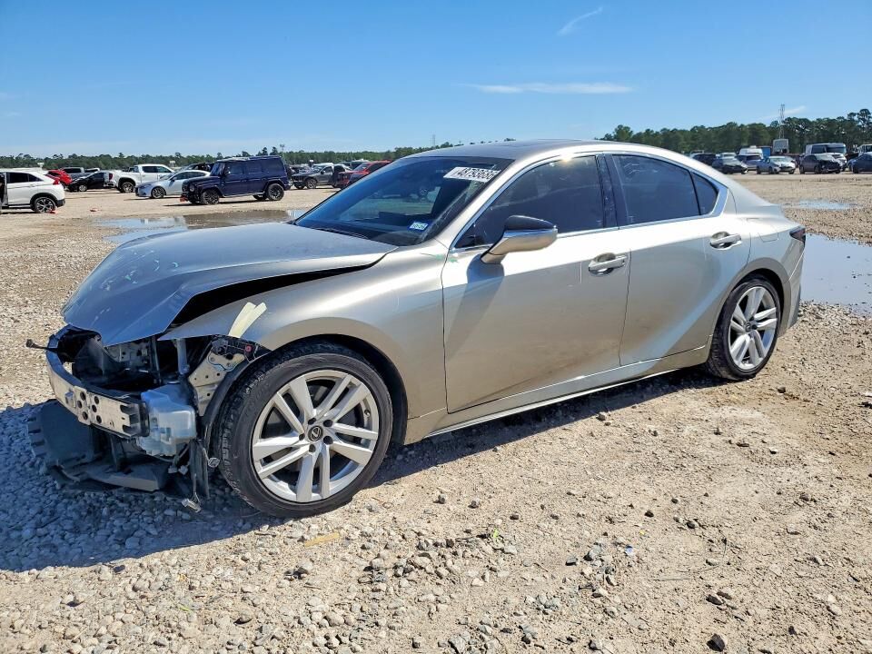 2023 LEXUS IS