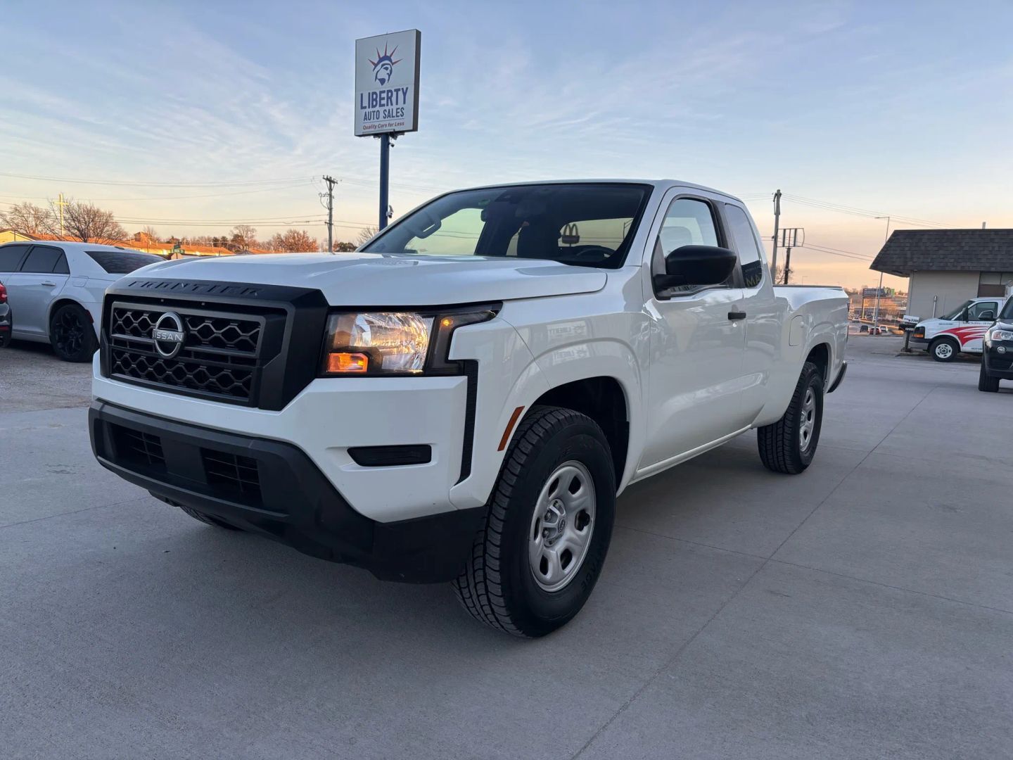 2023 NISSAN Frontier