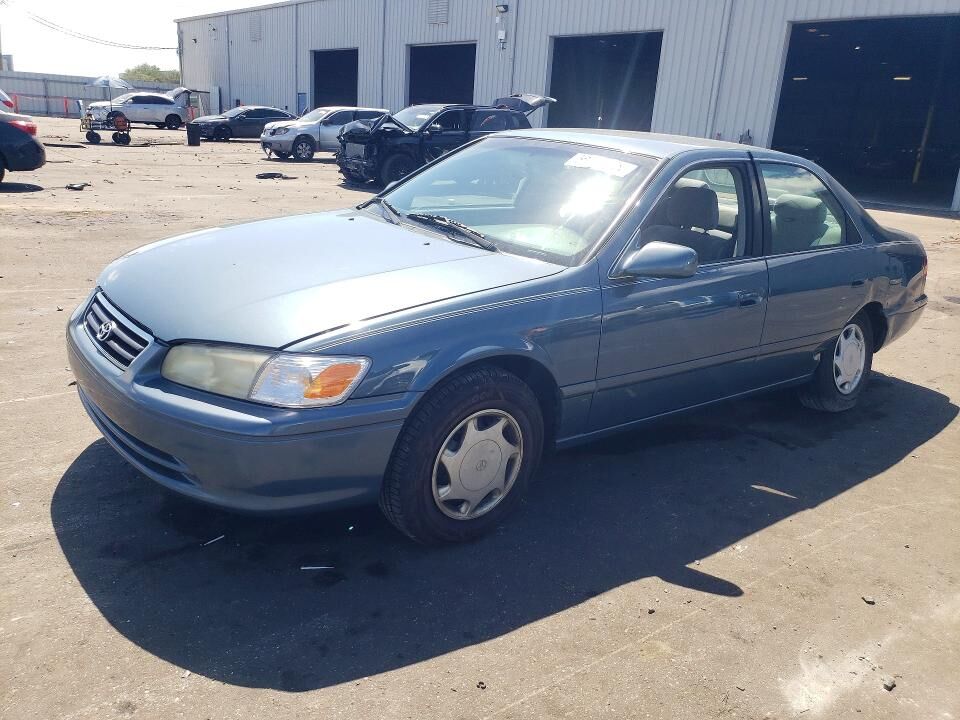 2000 TOYOTA Camry