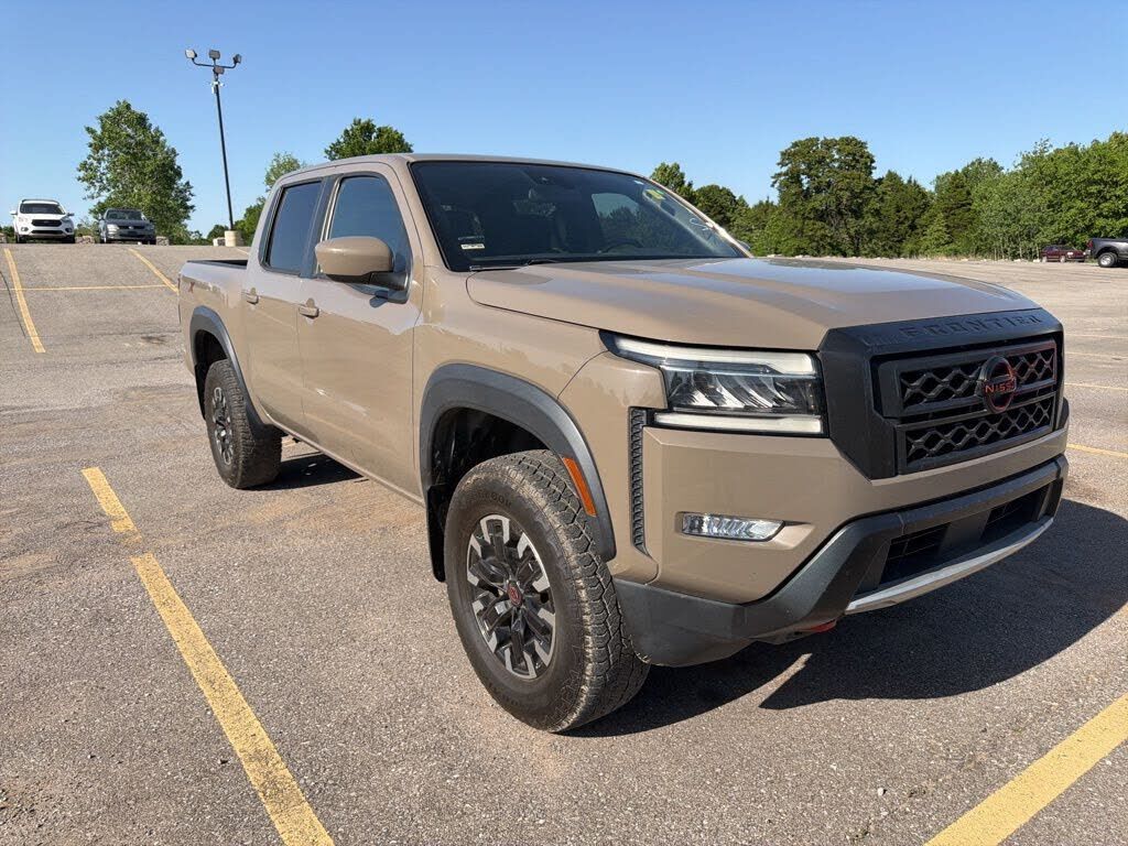 2022 NISSAN Frontier