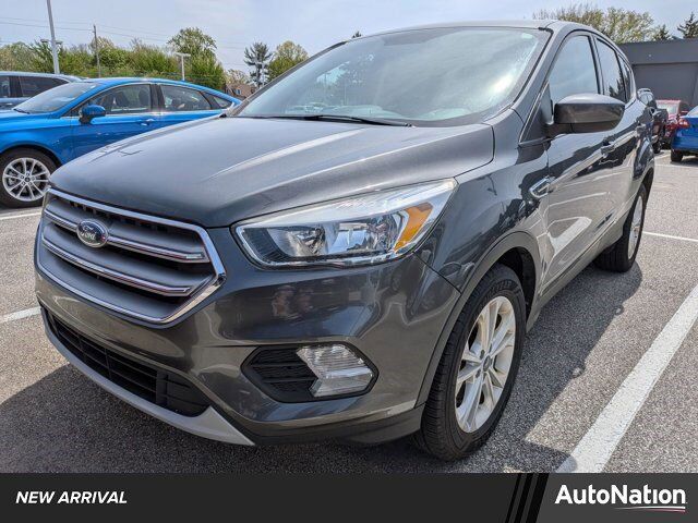 2017 FORD Escape