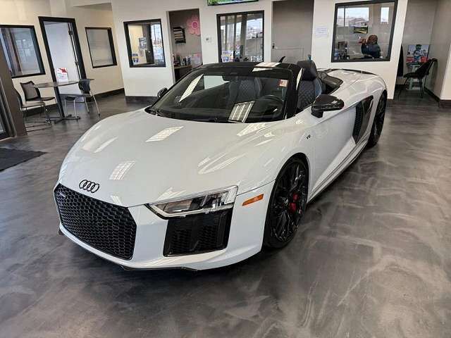 2018 AUDI R8