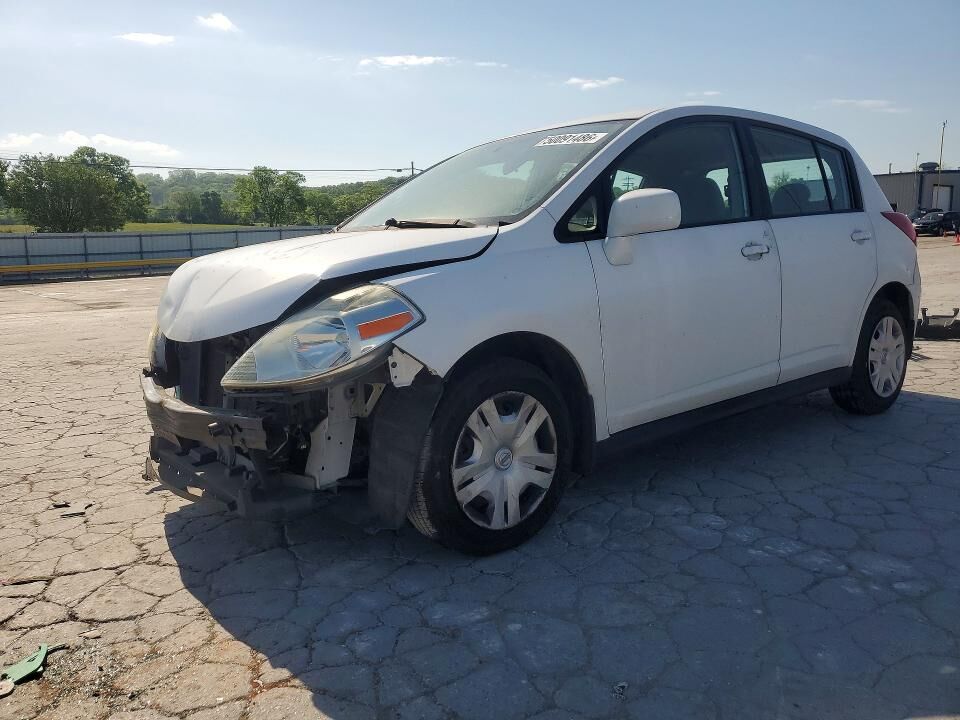 2010 NISSAN Versa