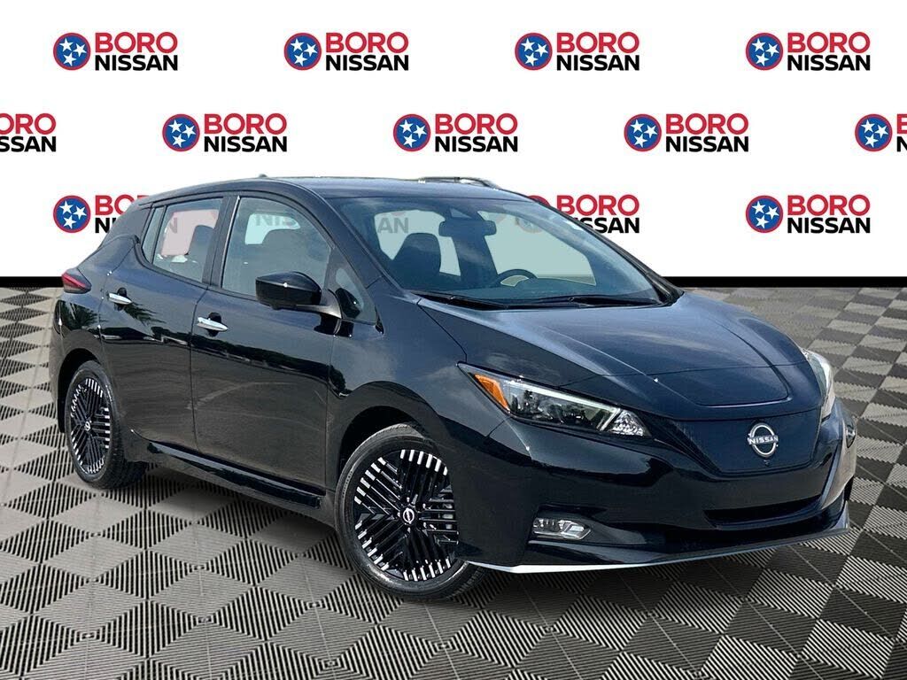 2025 NISSAN Leaf