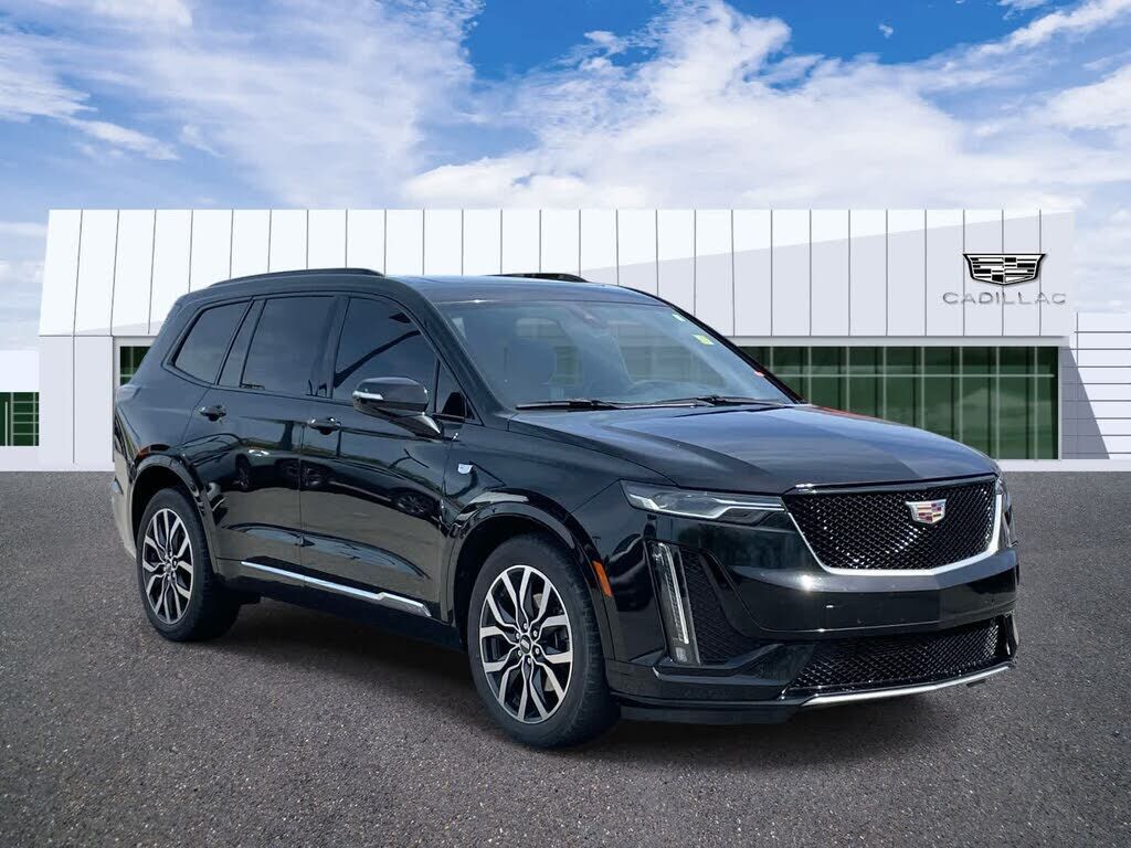 2021 CADILLAC XT6