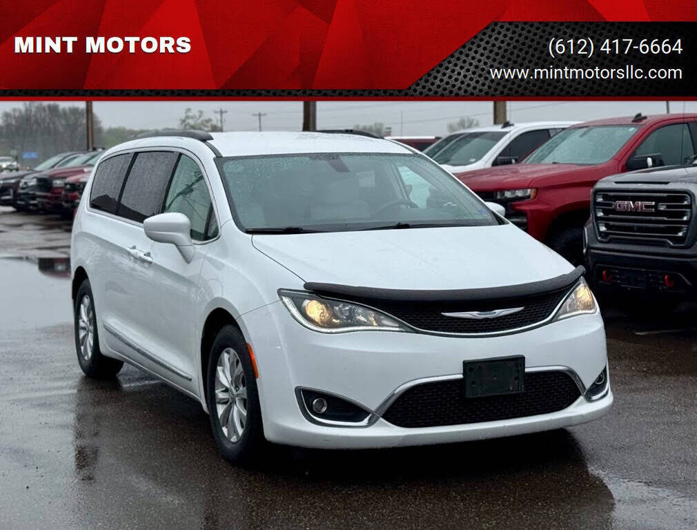 2017 CHRYSLER Pacifica