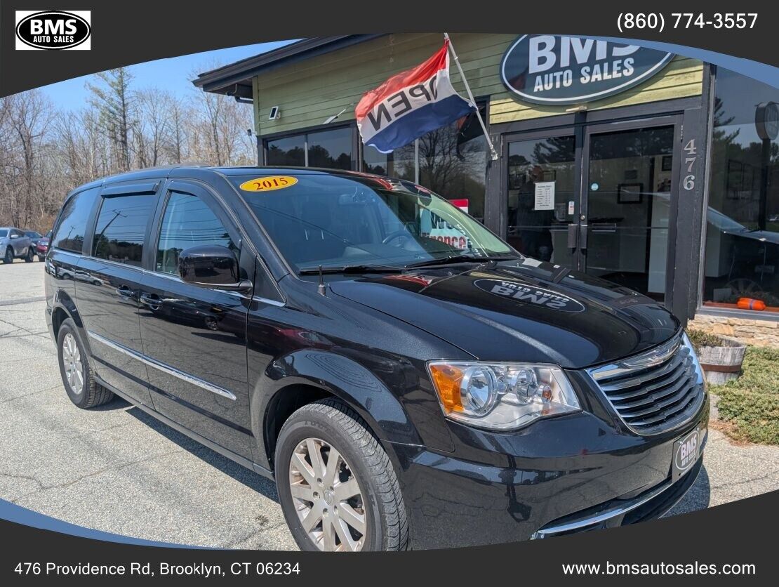 2015 CHRYSLER Town and Country