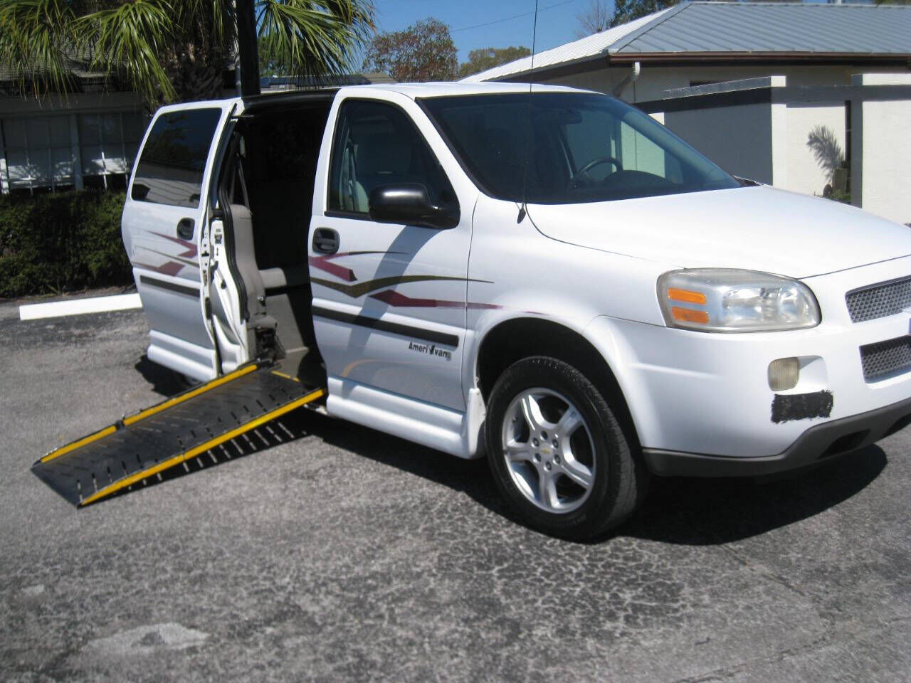 2008 CHEVROLET Uplander