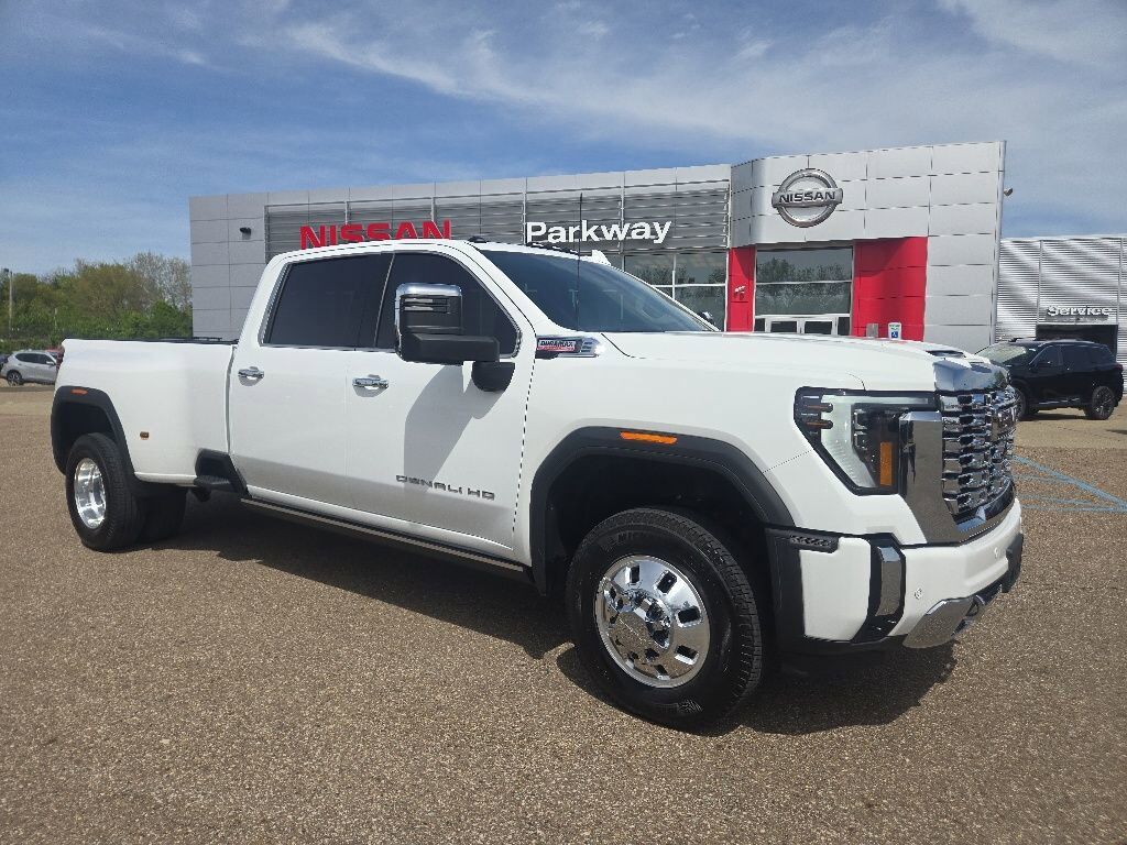 2025 GMC Sierra HD
