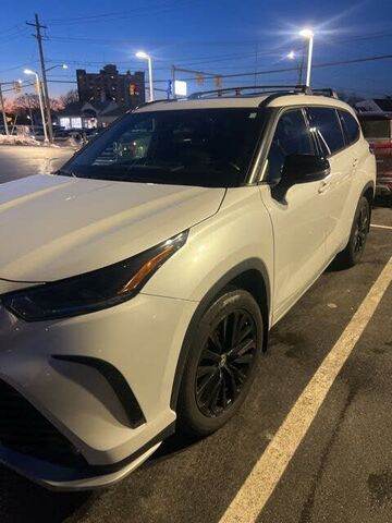 2023 TOYOTA Highlander