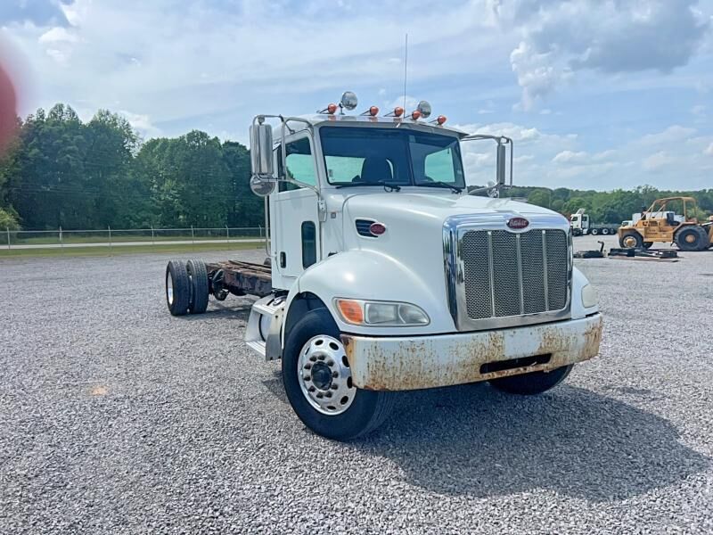 2008 PETERBILT 335