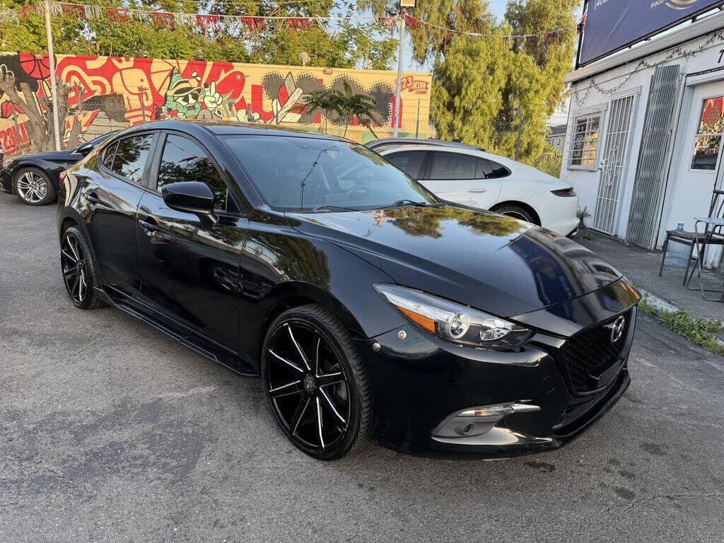 2017 MAZDA Mazda3