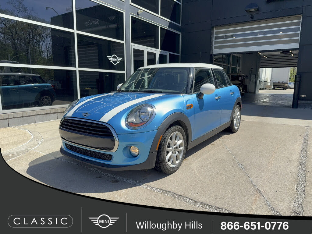 2017 MINI Cooper