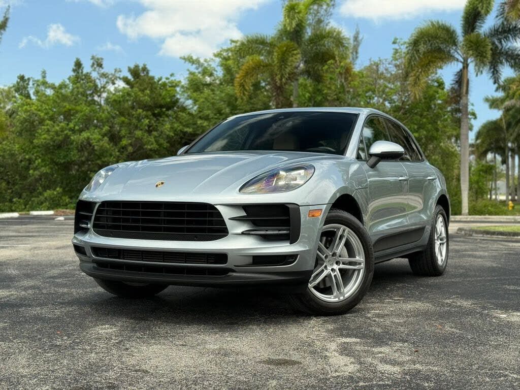 2019 PORSCHE Macan