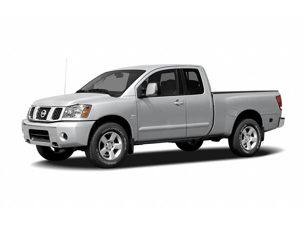 2004 NISSAN Titan