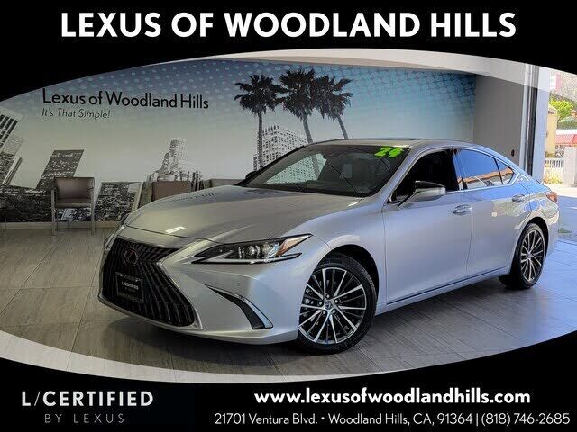 2025 LEXUS ES
