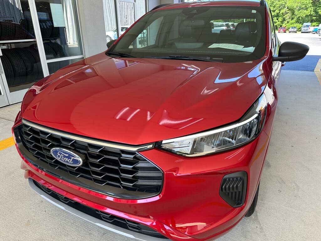 2024 FORD Escape