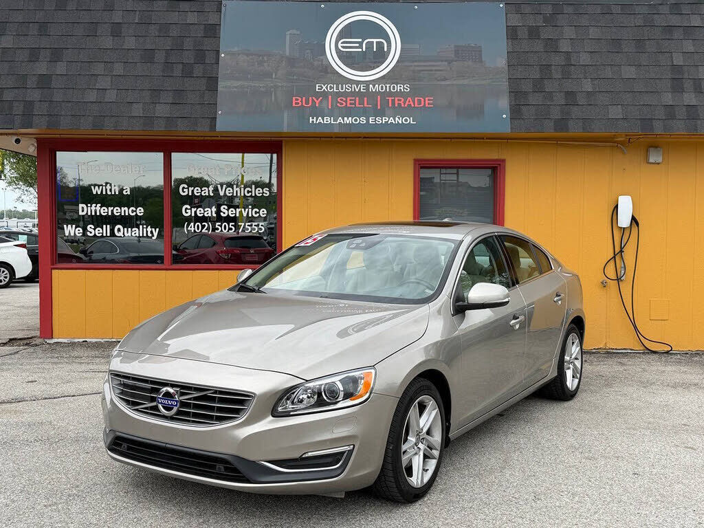 2015 VOLVO S60