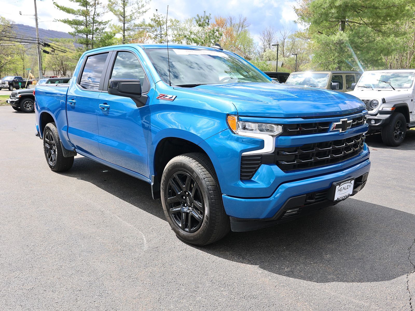 2024 CHEVROLET Silverado