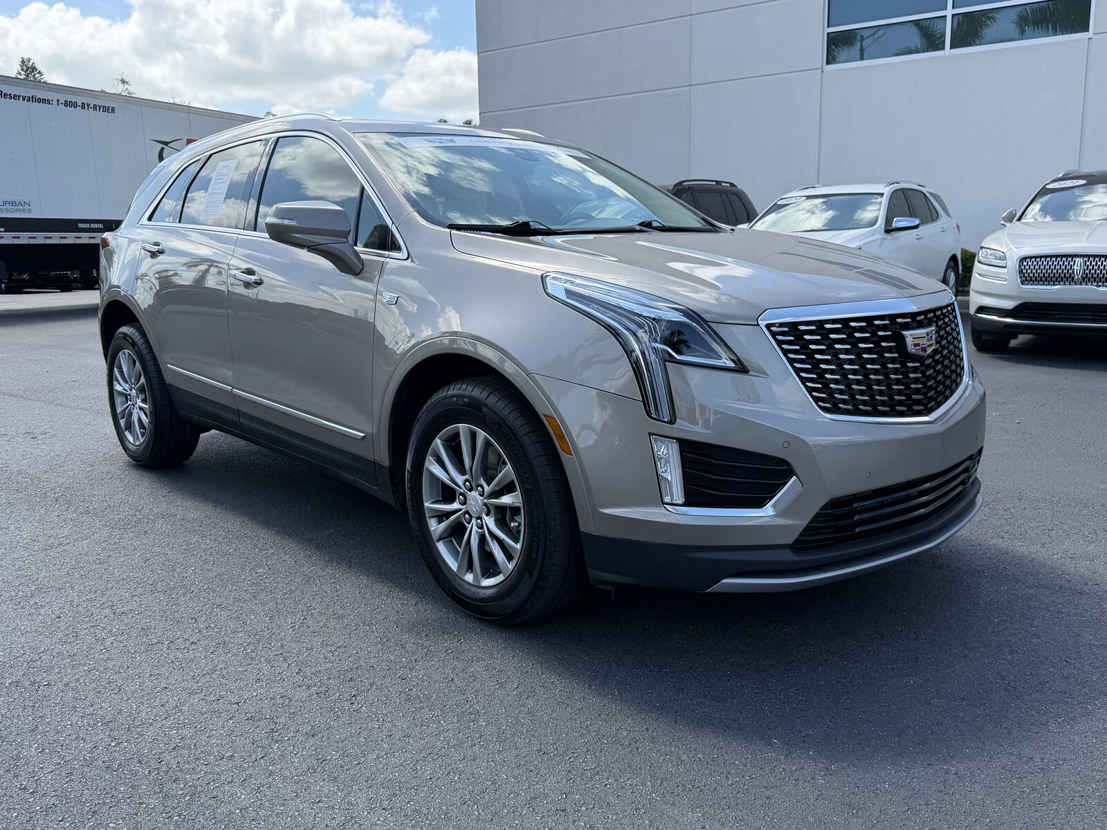 2022 CADILLAC XT5