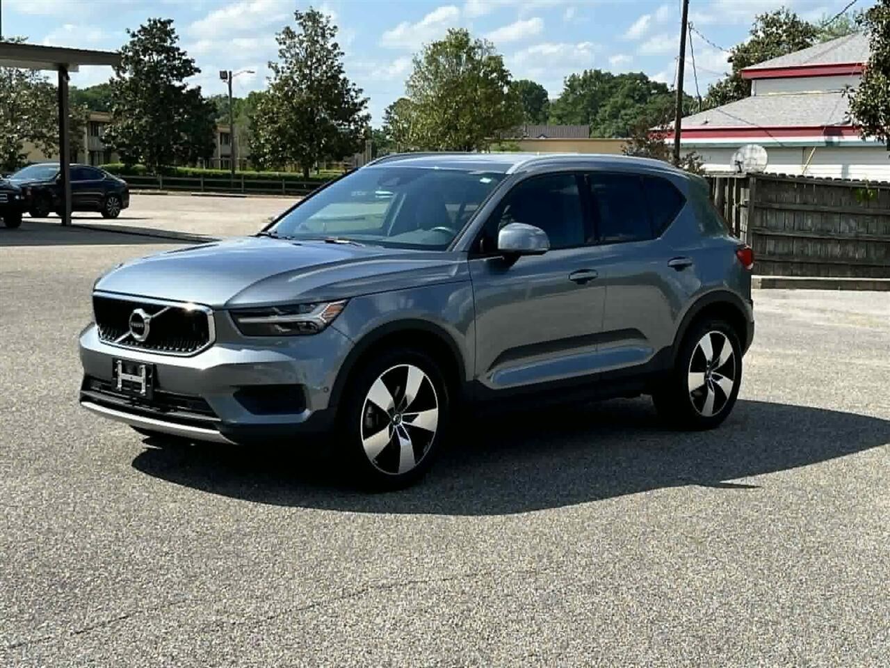 2019 VOLVO XC40