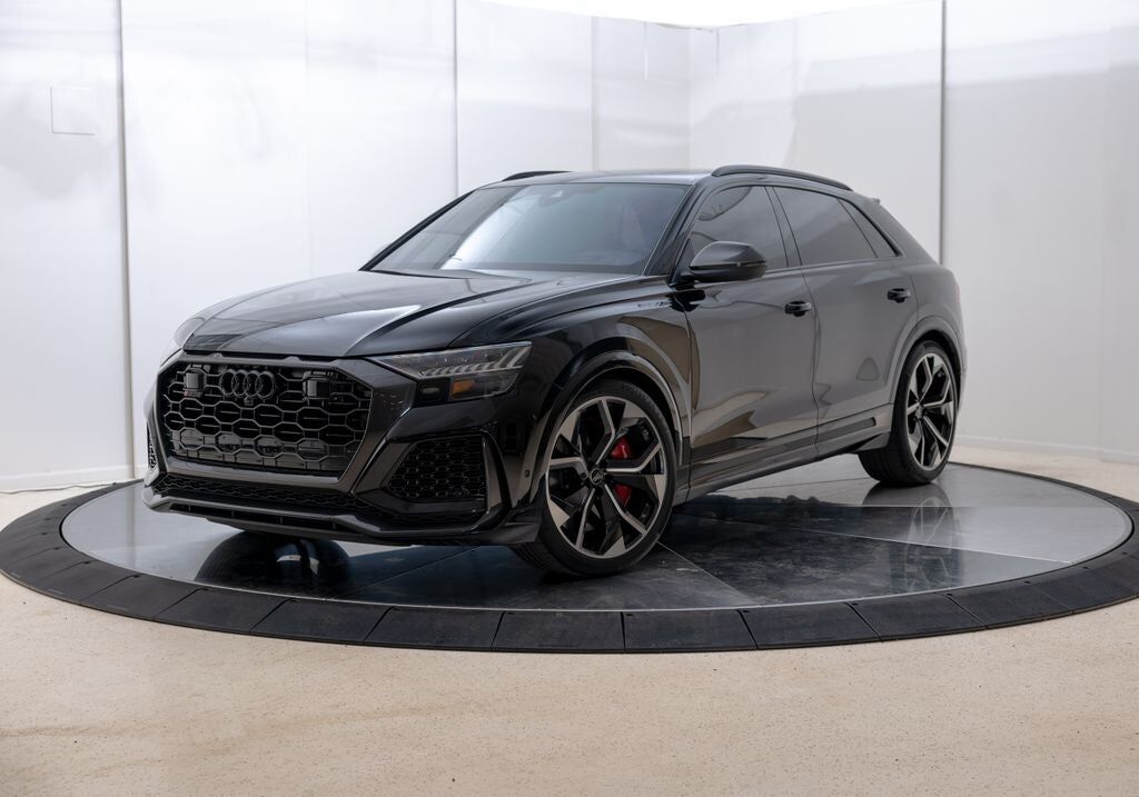2023 AUDI RS Q8