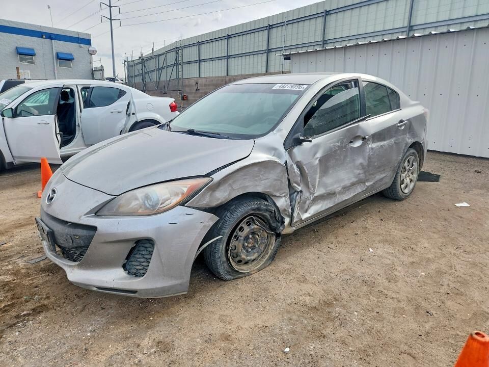 2013 MAZDA Mazda3