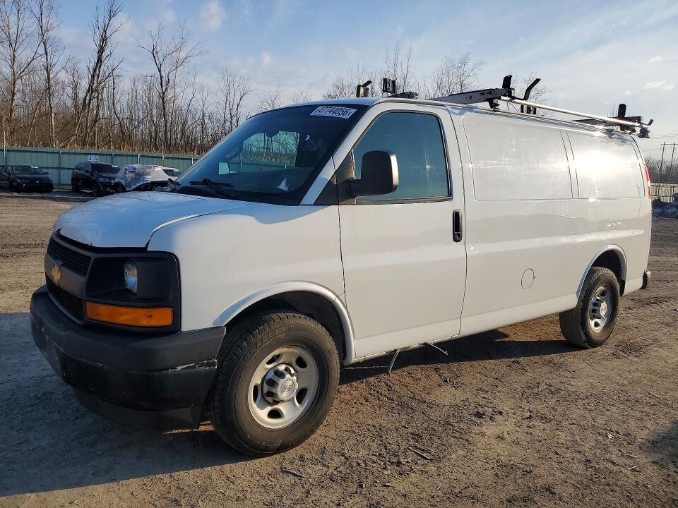 2017 CHEVROLET Express