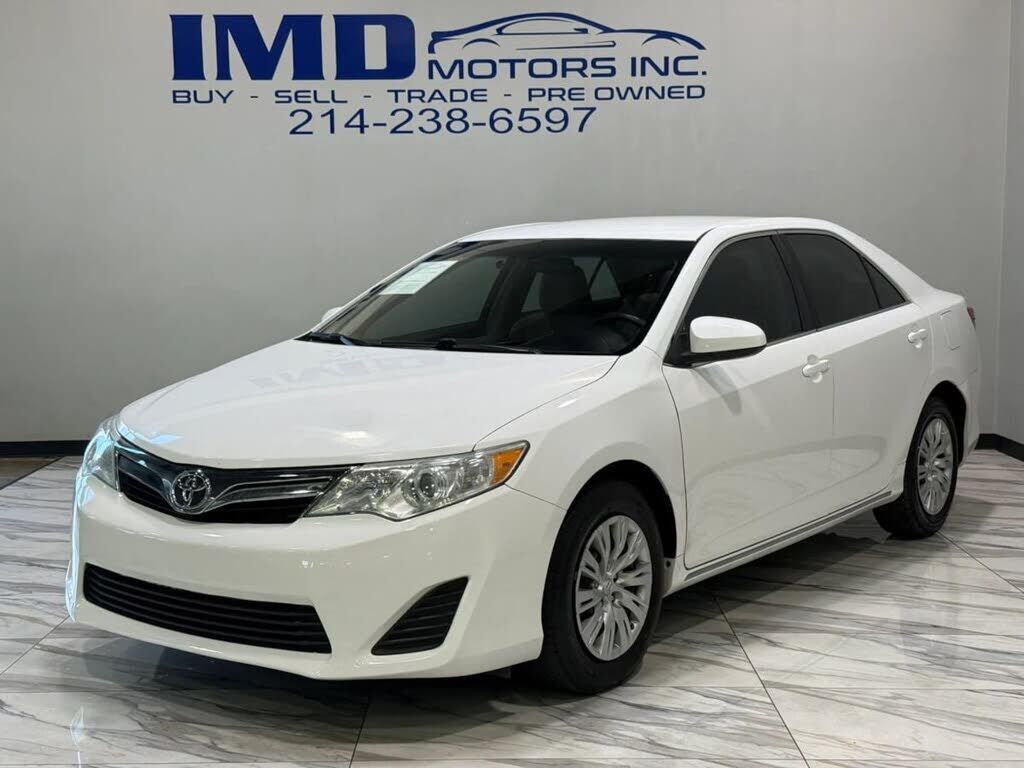 2013 TOYOTA Camry