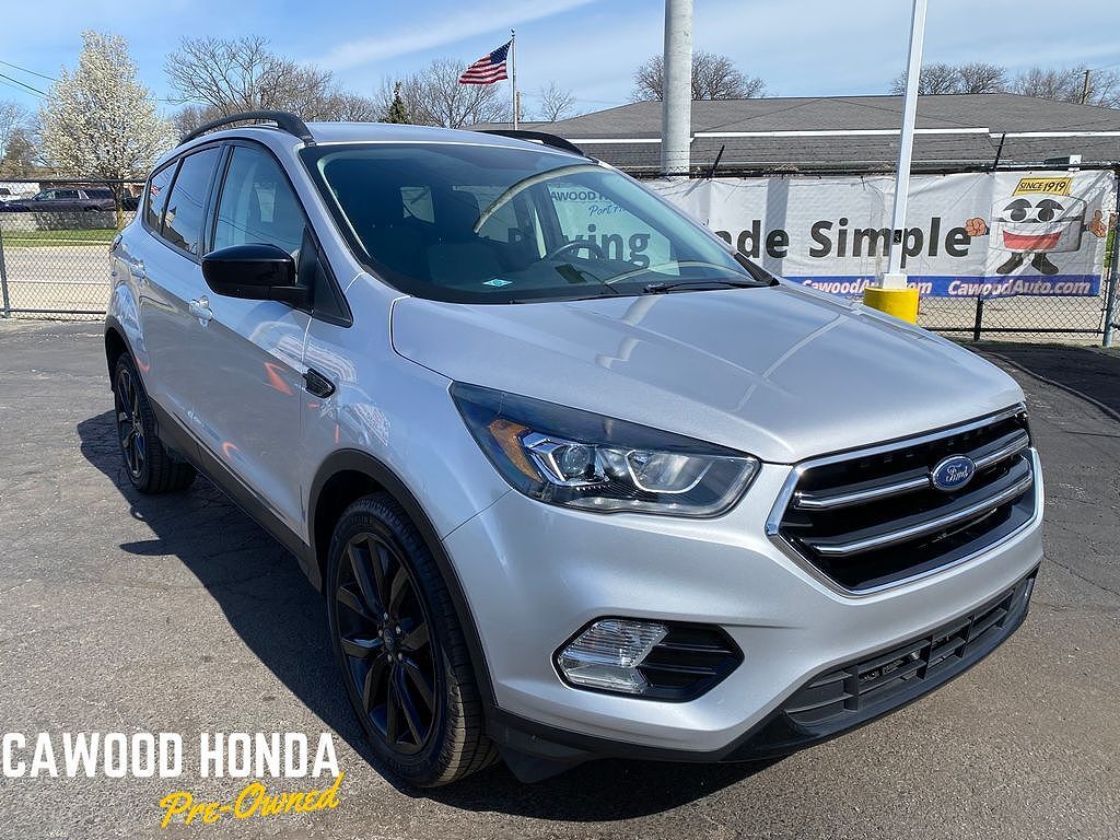 2018 FORD Escape