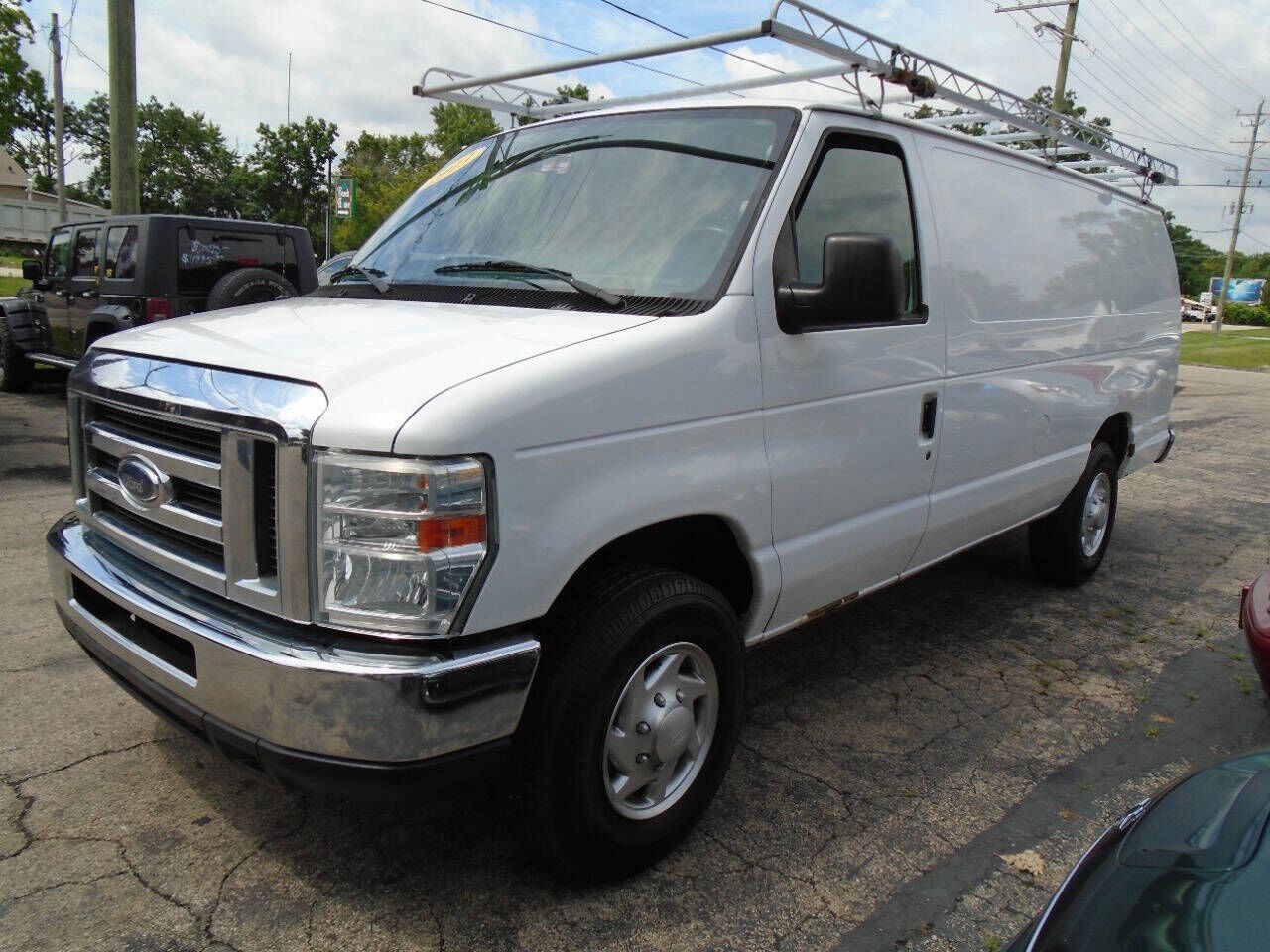 2013 FORD E-350
