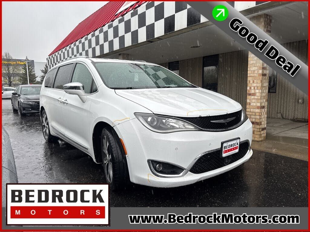 2017 CHRYSLER Pacifica