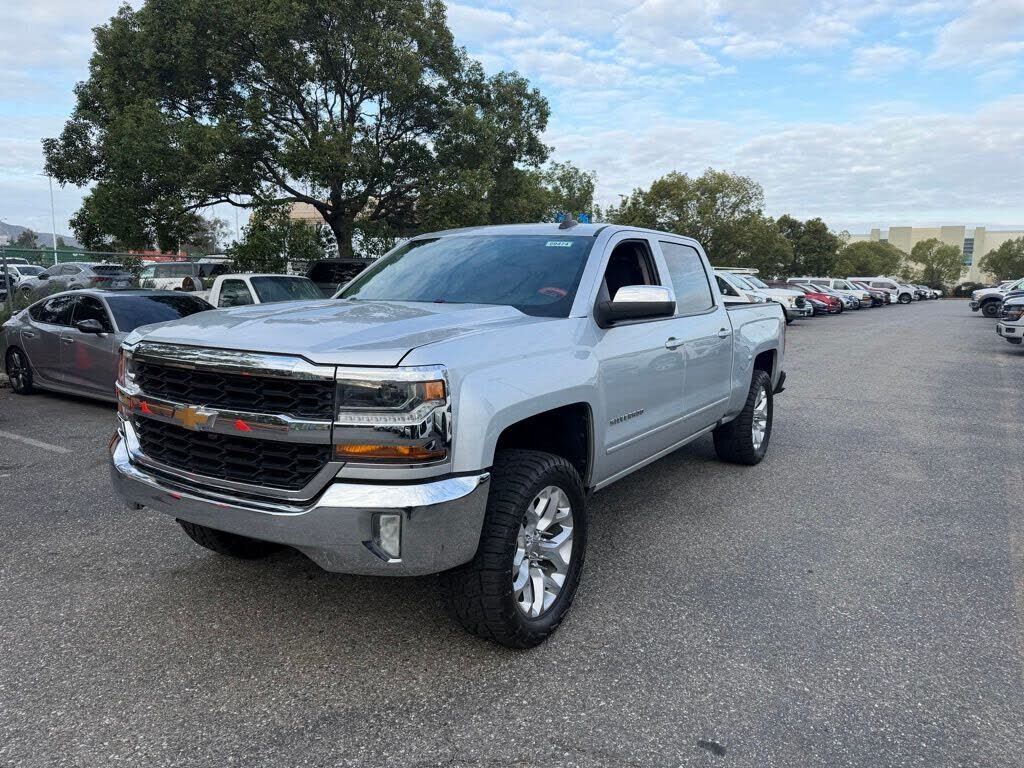 2017 CHEVROLET Silverado