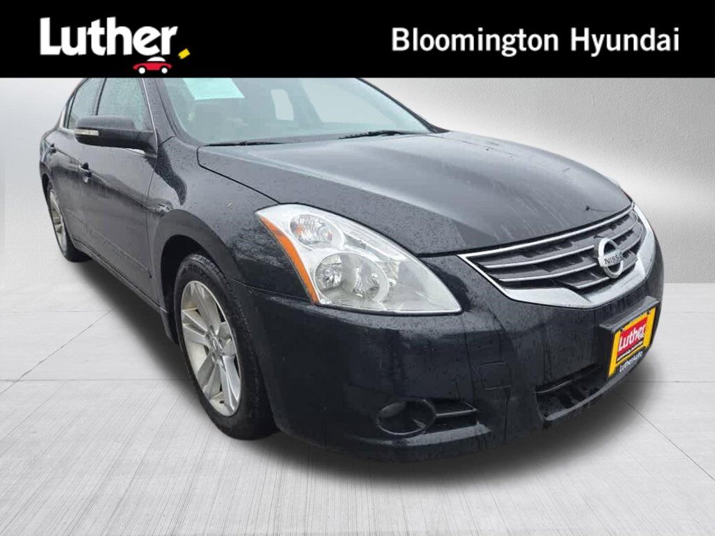 2012 NISSAN Altima