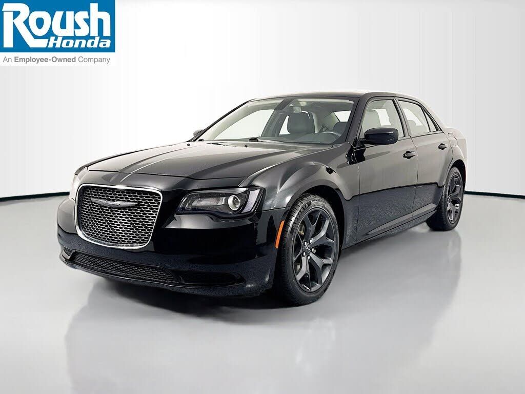 2021 CHRYSLER 300