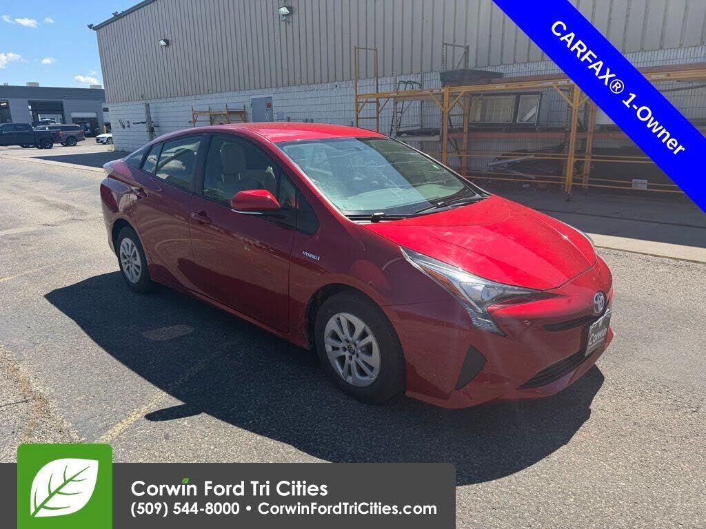2016 TOYOTA PRIUS