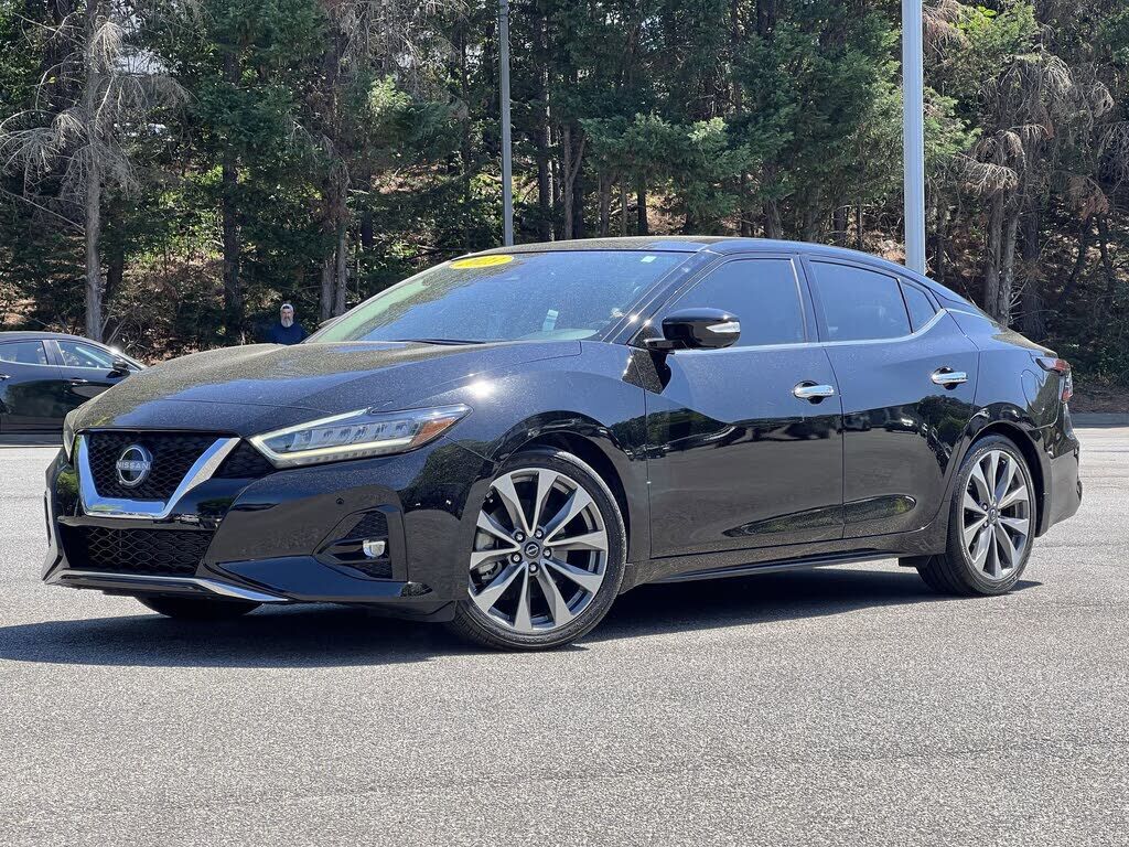 2023 NISSAN Maxima