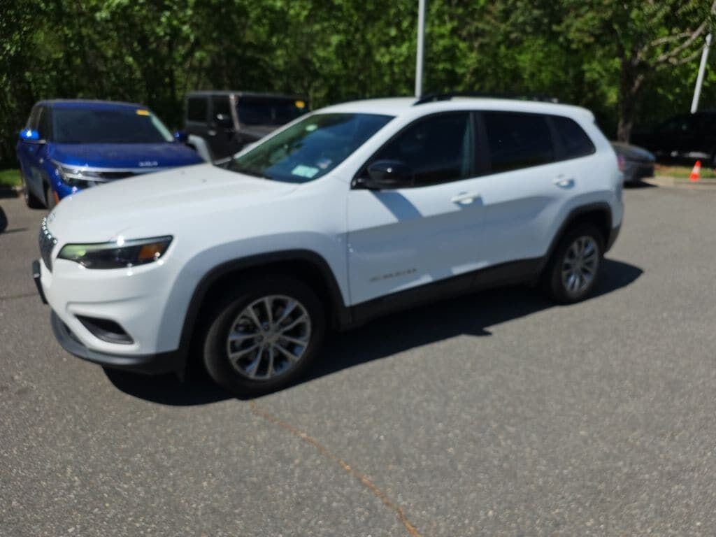 2022 JEEP Cherokee