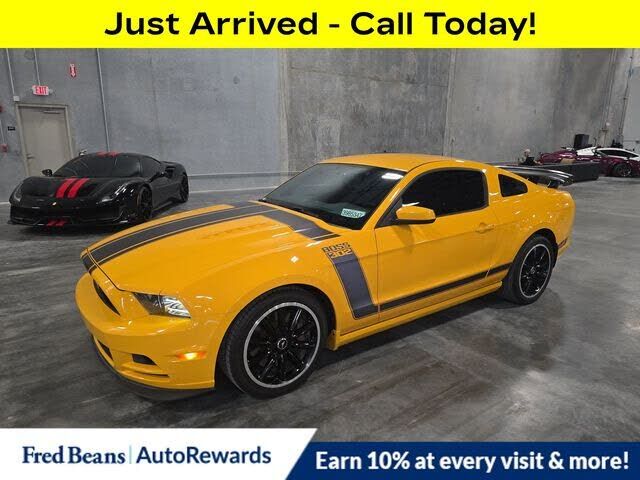 2013 FORD Mustang