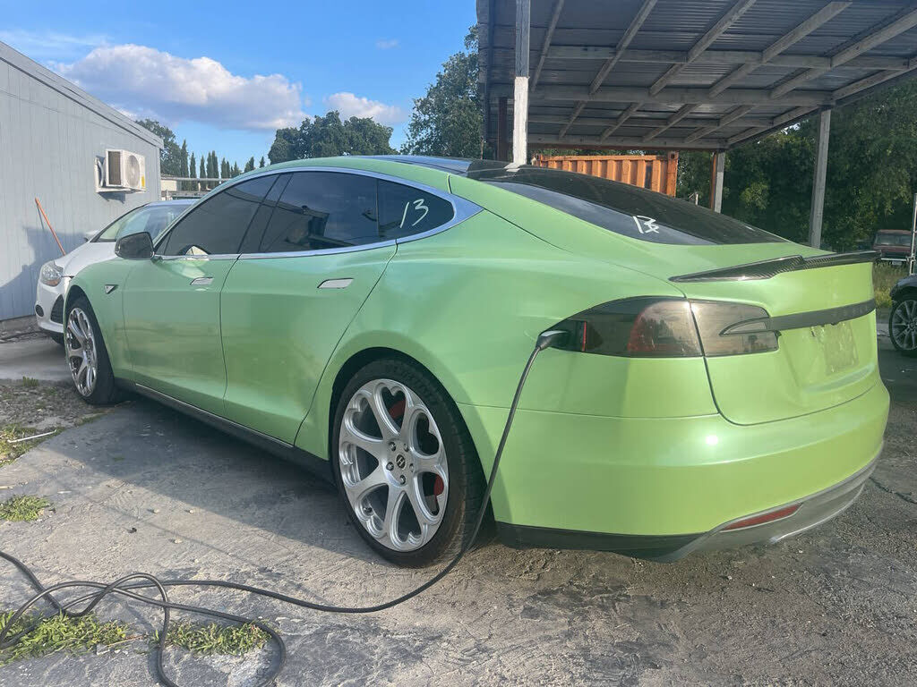 2013 TESLA Model S
