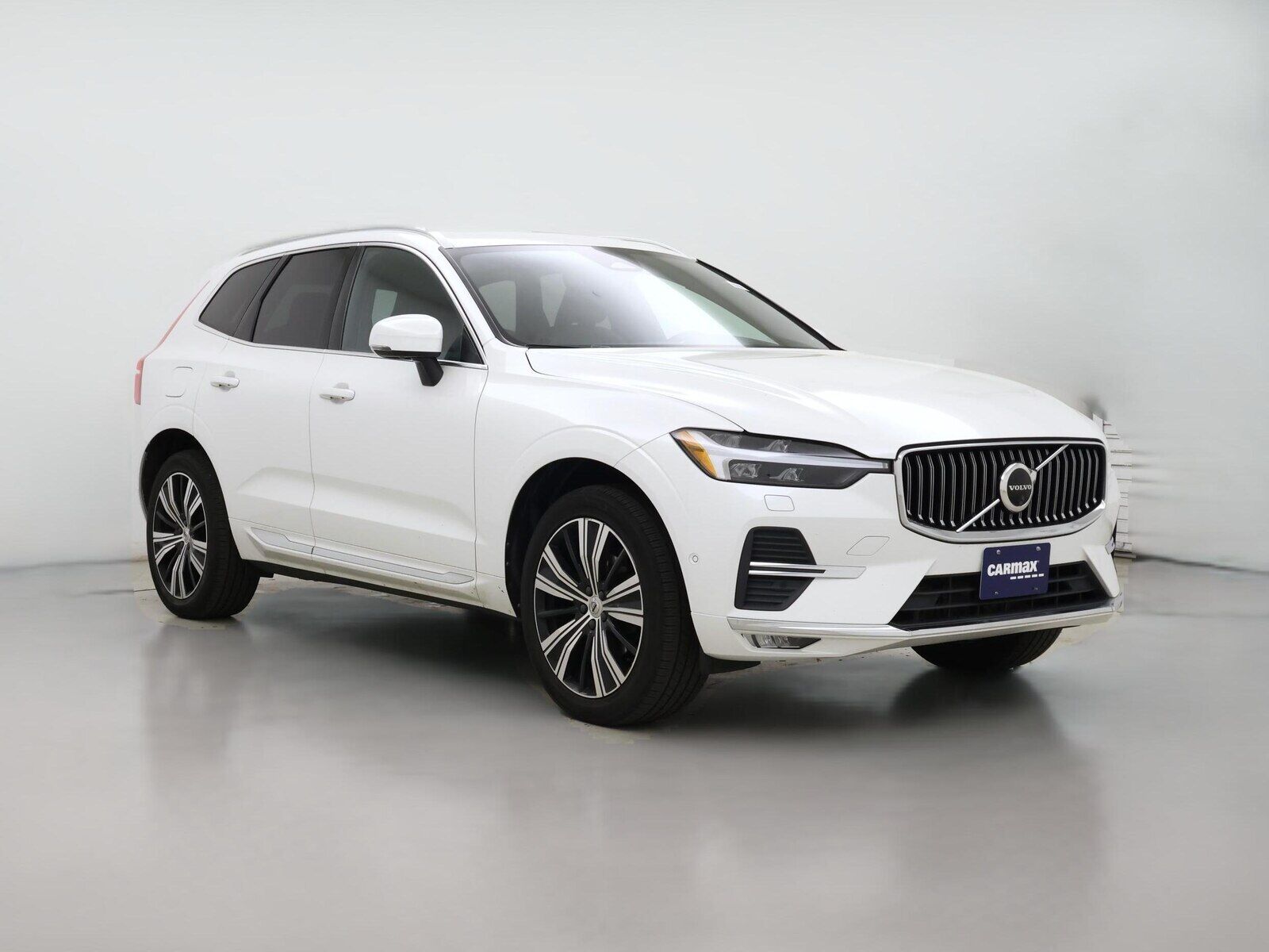 2022 VOLVO XC60