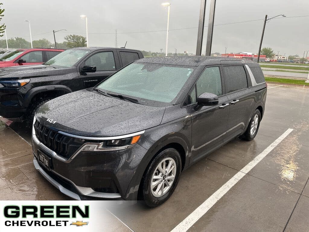 2023 KIA Carnival