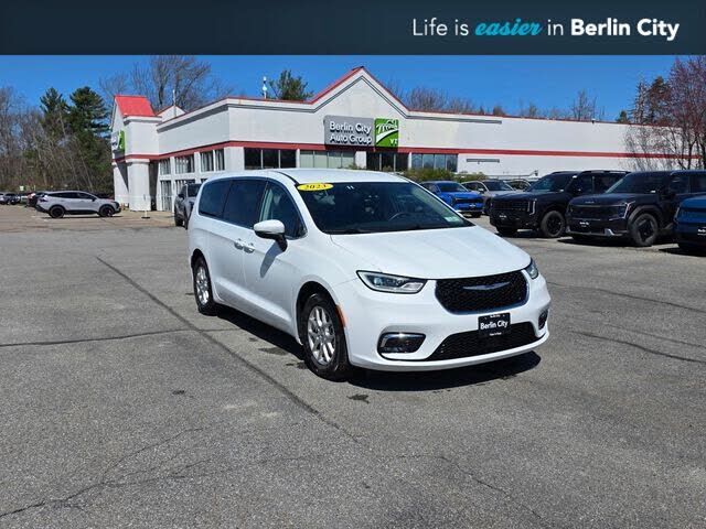 2023 CHRYSLER Pacifica