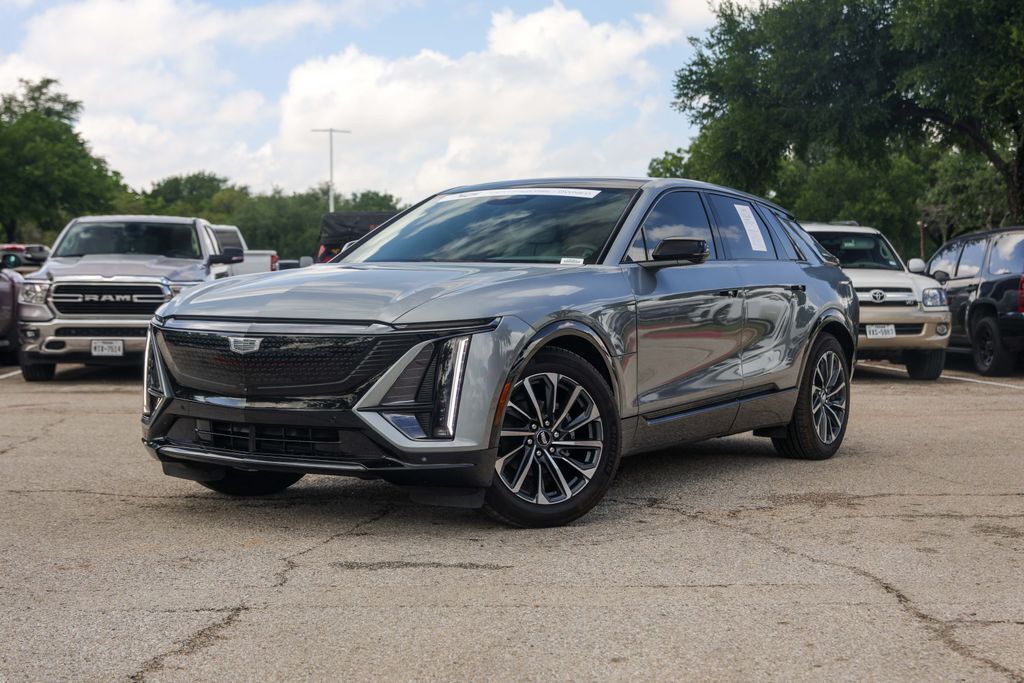 2025 CADILLAC Lyriq