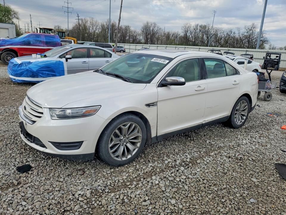 2013 FORD Taurus