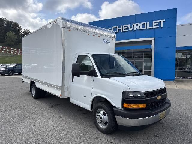 2025 CHEVROLET Express